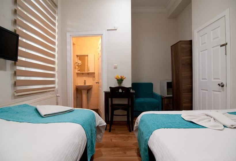 スタンダードトリプルルーム, Taksim Trust