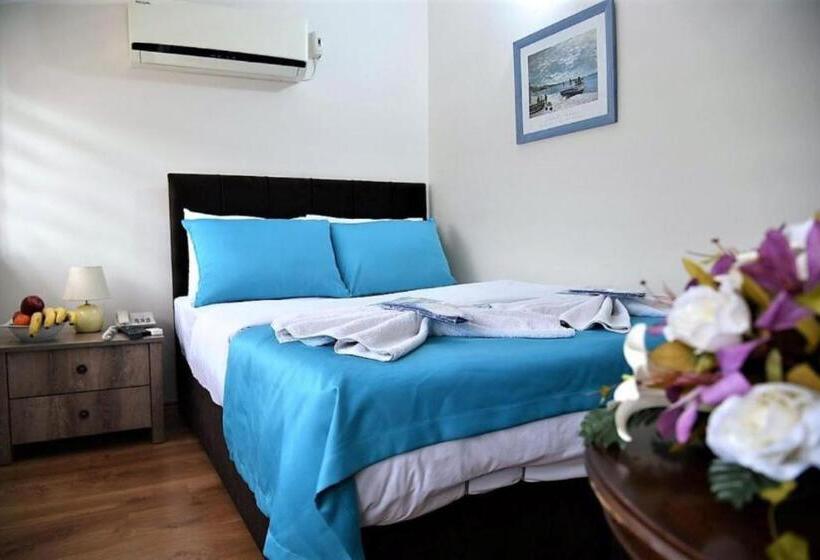 スタンダードルーム, Taksim Trust