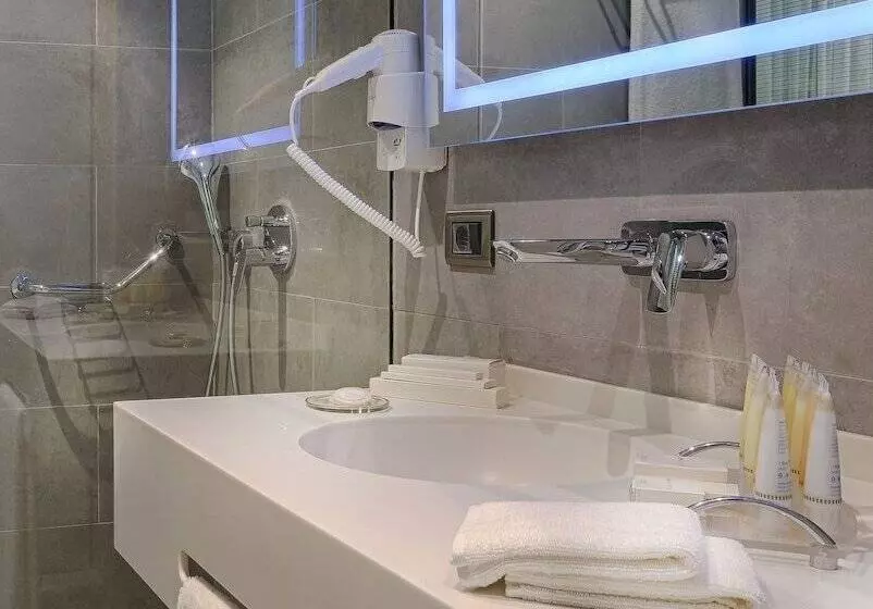 اتاق لوکس, Tav Airport Hotel Izmir