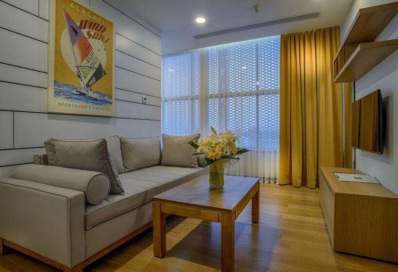 سوییت, Tav Airport Hotel Izmir