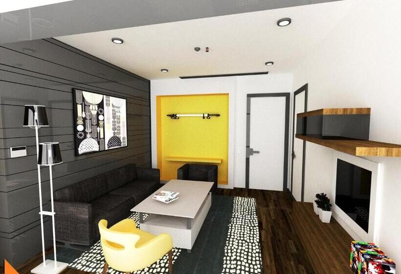 سوییت, Tav Airport Hotel Izmir