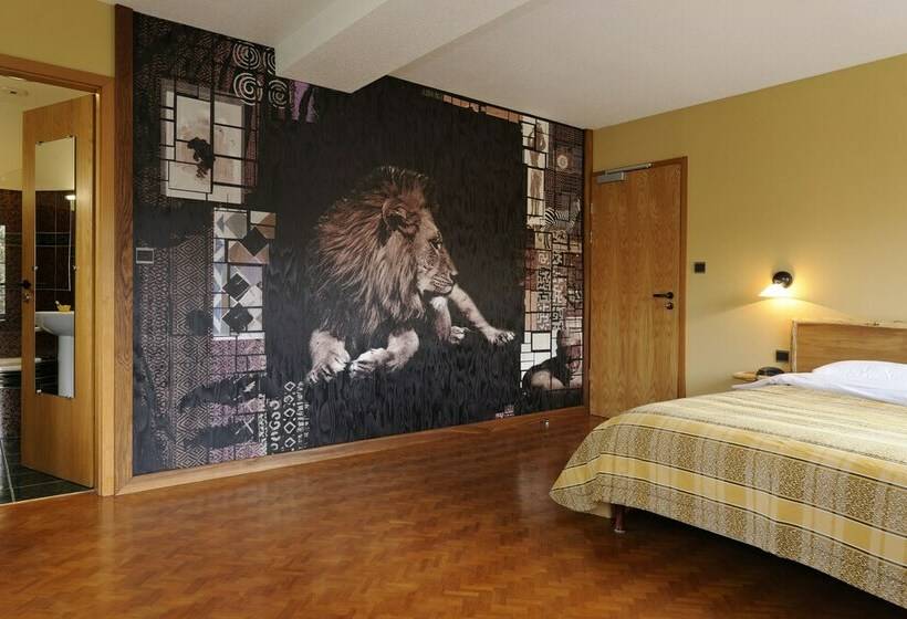 חדר סופריור, La Bonneterie