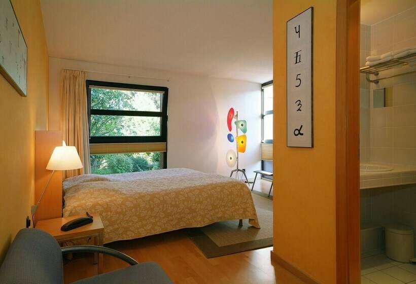 חדר סופריור, La Bonneterie