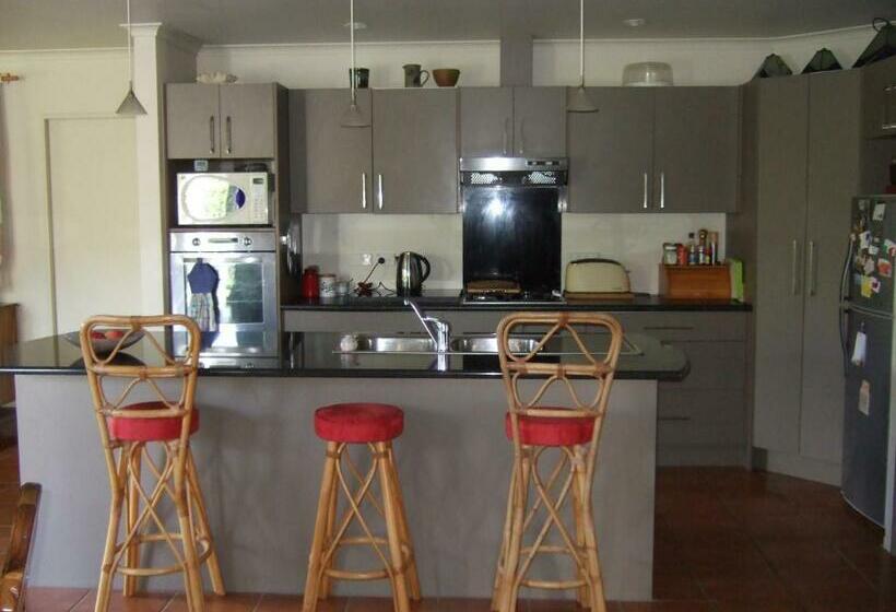 غرفة قياسية مطلّة علي الحديقة, Jade Owl Bed And Breakfast