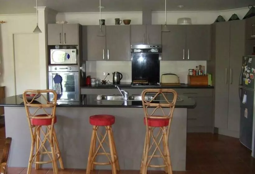 اتاق استاندارد با چشمانداز باغ, Jade Owl Bed And Breakfast