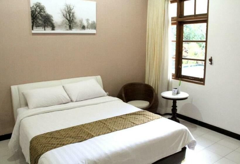 اتاق اجرایی, Griya Yunika Homestay