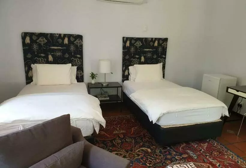 اتاق سوپریور با تخت بزرگ, Le Must Residence