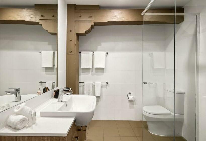 2ベッドルームアパートメント, Quest Newcastle West