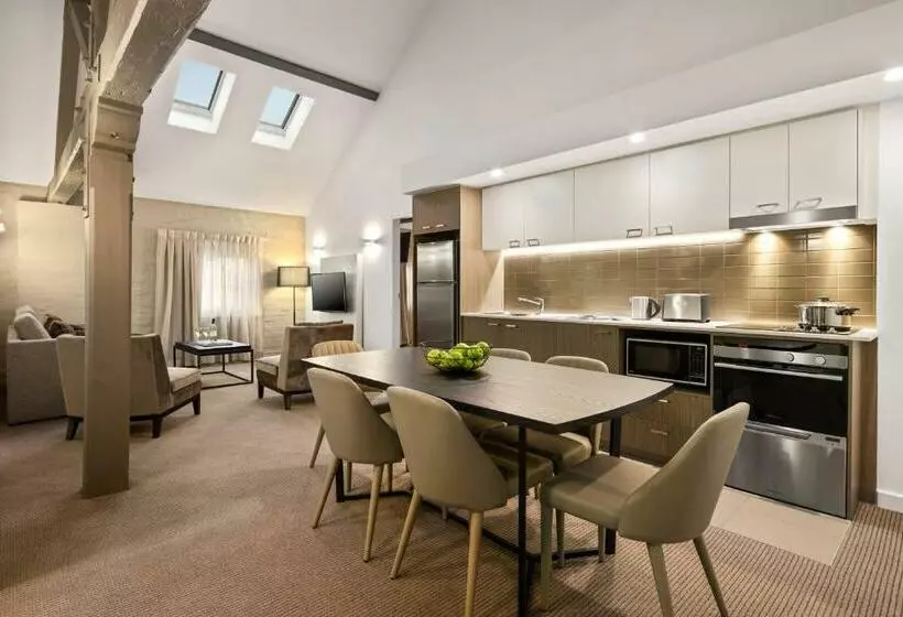 ２ベッドルームアパートメント, Quest Newcastle West