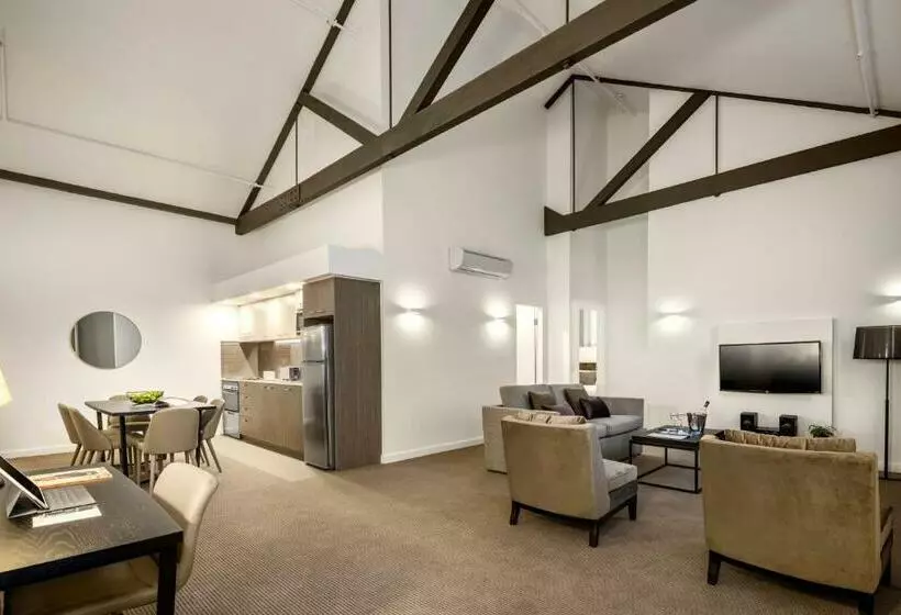 ２ベッドルームアパートメント, Quest Newcastle West