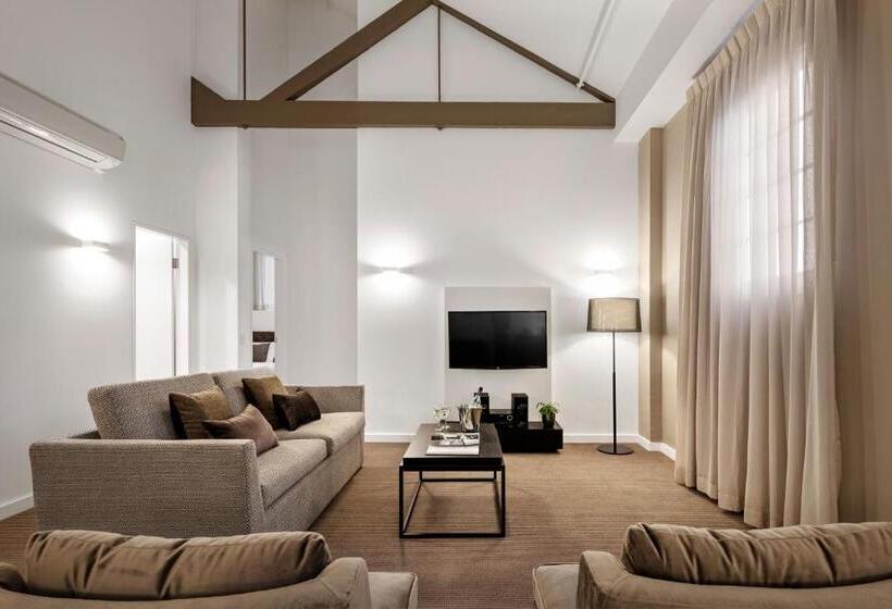 2ベッドルームアパートメント, Quest Newcastle West