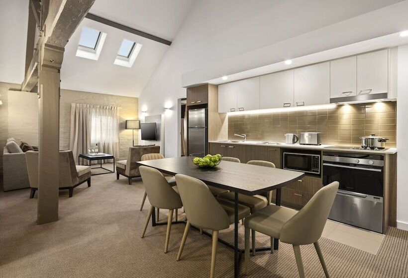 2ベッドルームアパートメント, Quest Newcastle West