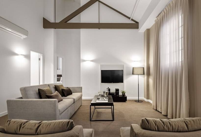 2ベッドルームアパートメント, Quest Newcastle West