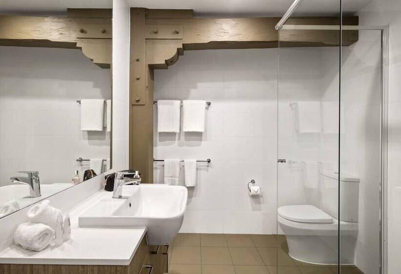 2ベッドルームアパートメント, Quest Newcastle West