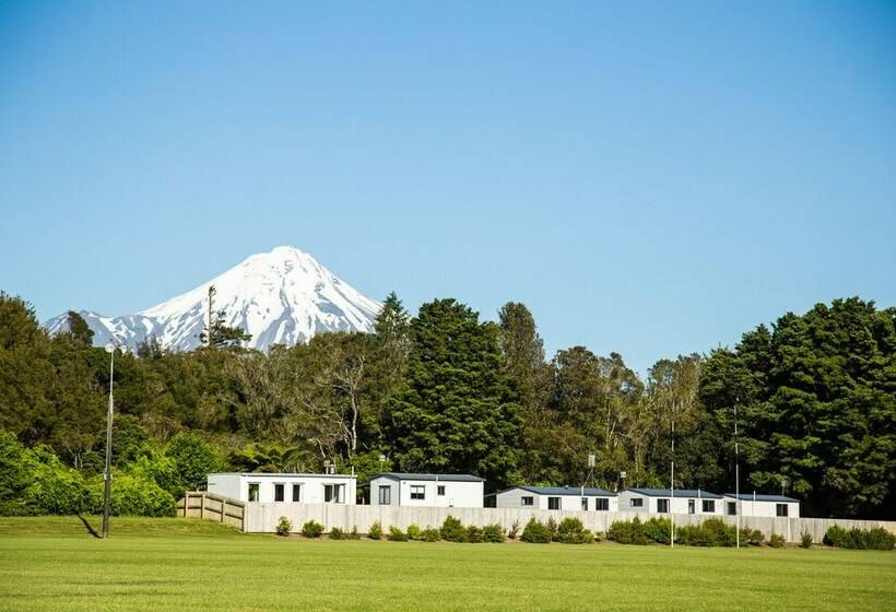 패밀리 스튜디오, Stratford Motel & Holiday Park