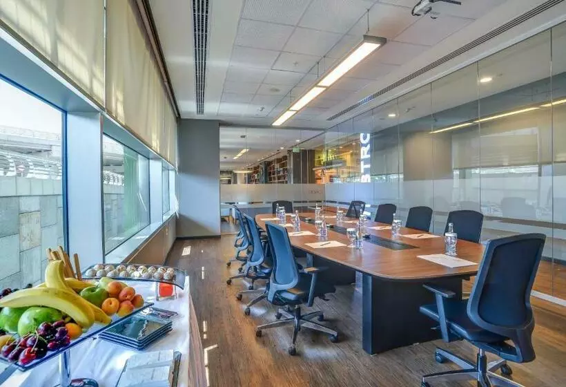 اتاق استاندارد یک نفره, Tav Airport Hotel Izmir