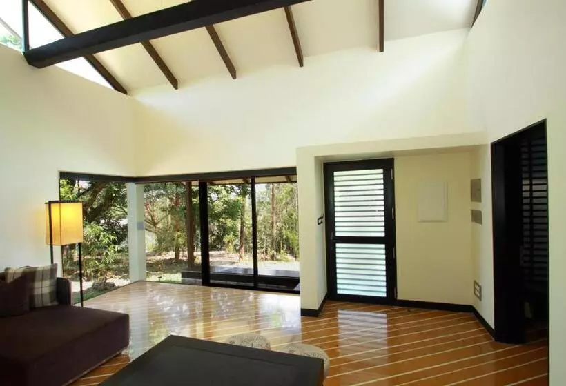 スーペリアー１ベッドルームビラ, The Ibnii   Eco Luxury Resort