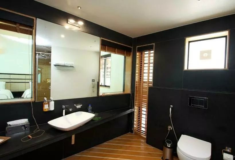 プール付き１ベッドルームヴィラ, The Ibnii   Eco Luxury Resort