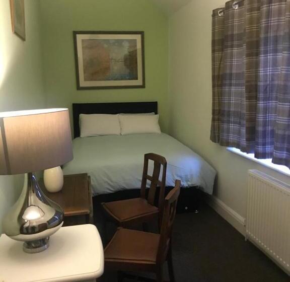 Номер Стандарт Совместная Ванная, Heathrow Stay