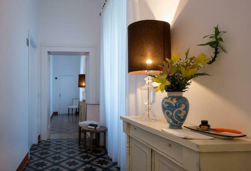 Номер Стандарт с Балконом, Amalfi Luxury House