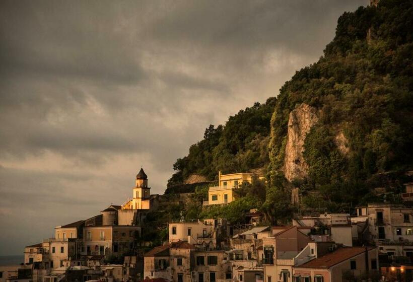 Номер Стандарт с Балконом, Amalfi Luxury House