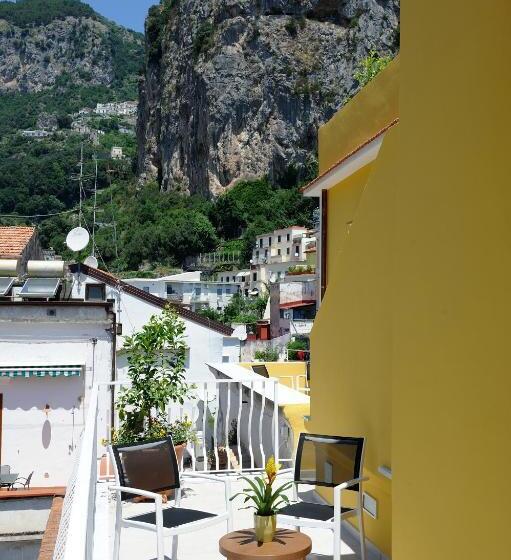 Номер Стандарт с Балконом, Amalfi Luxury House