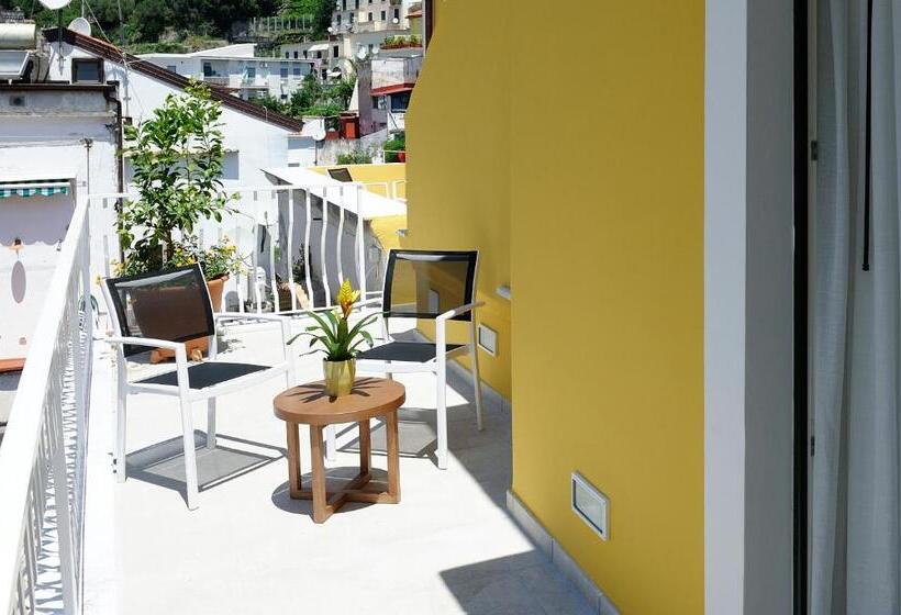 Номер Стандарт с Балконом, Amalfi Luxury House