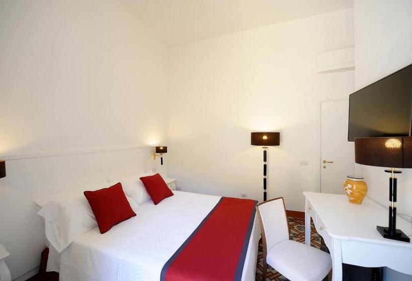 Номер Стандарт с Балконом, Amalfi Luxury House