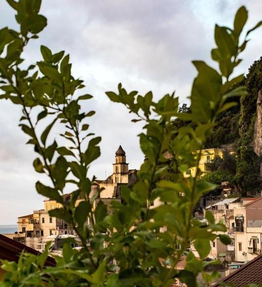 Номер Стандарт Трехместный, Amalfi Luxury House