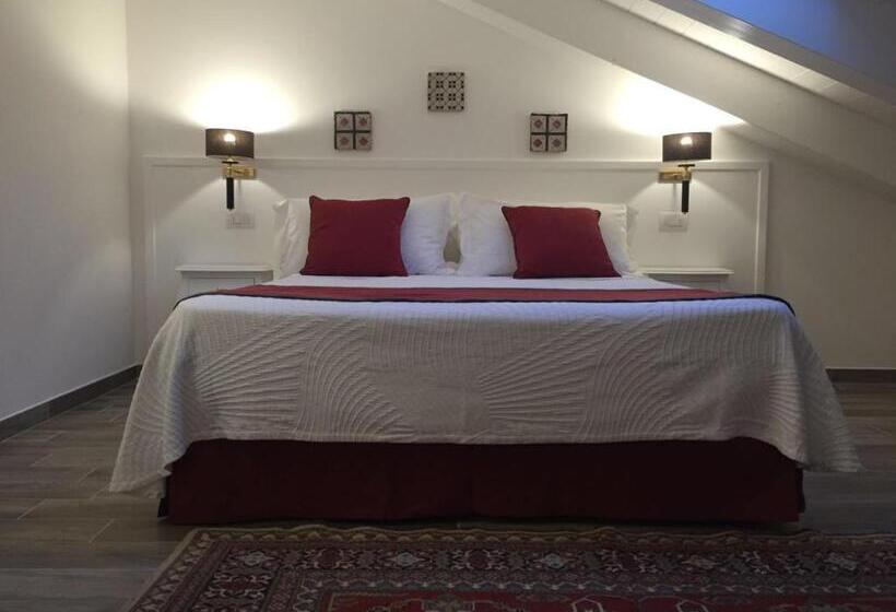 Номер Стандарт Трехместный, Amalfi Luxury House