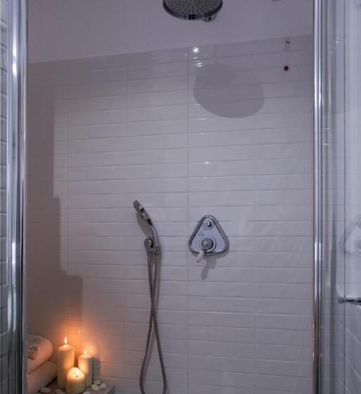 Номер Стандарт Трехместный, Amalfi Luxury House