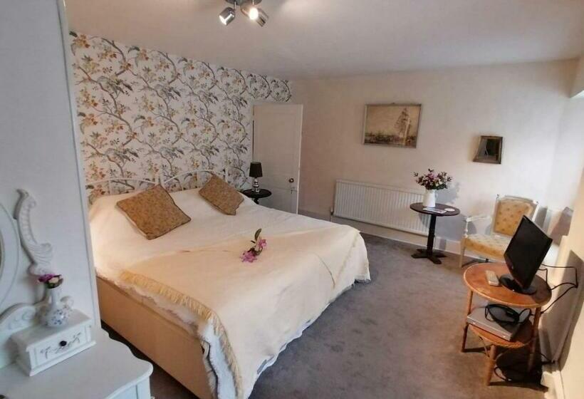 اتاق استاندارد, Anzac Street B+bistro