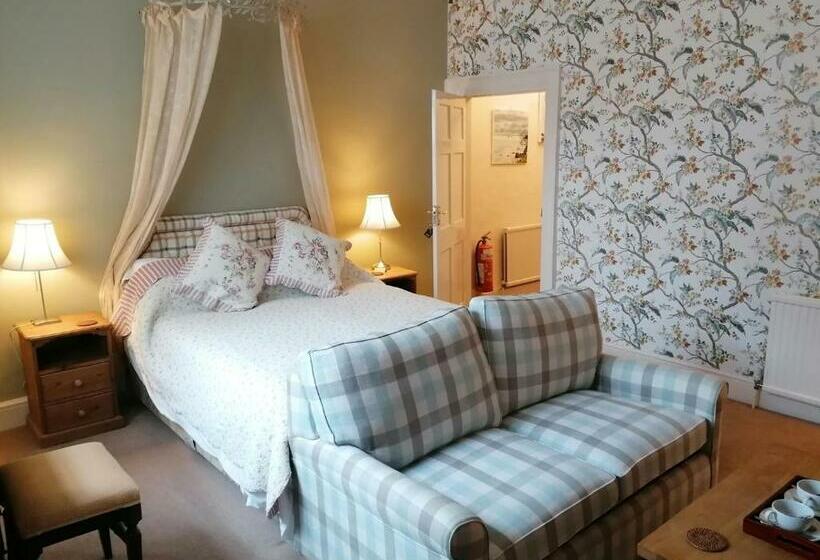 اتاق لوکس با تخت بزرگ, Anzac Street B+bistro