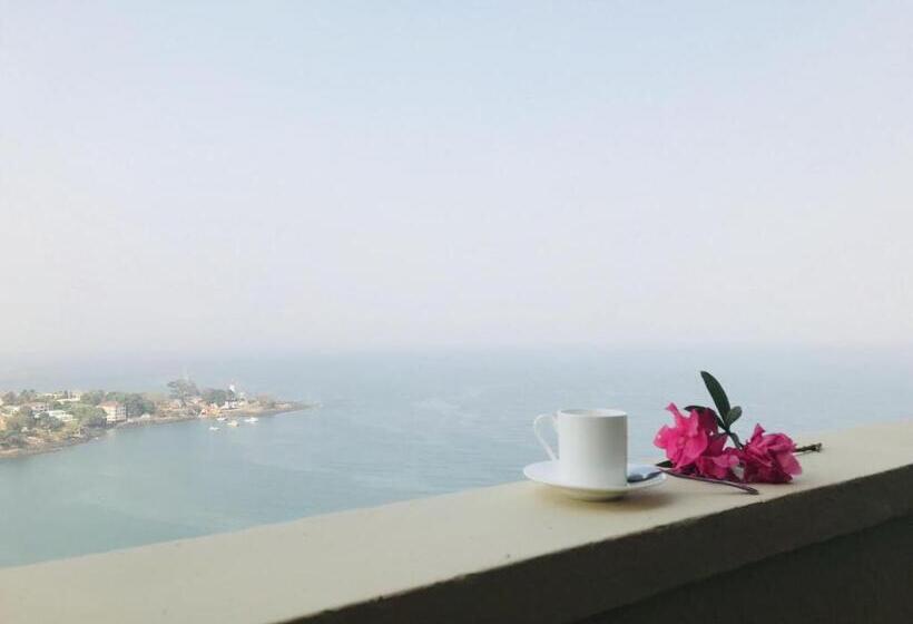 سوییت لوکس, Bintumani