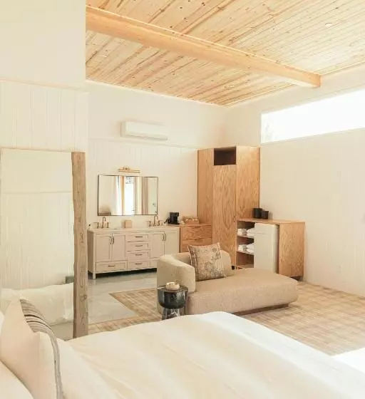 スーペリアースイート, Calamigos Guest Ranch And Beach Club