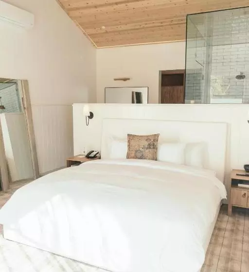 スーペリアースイート, Calamigos Guest Ranch And Beach Club