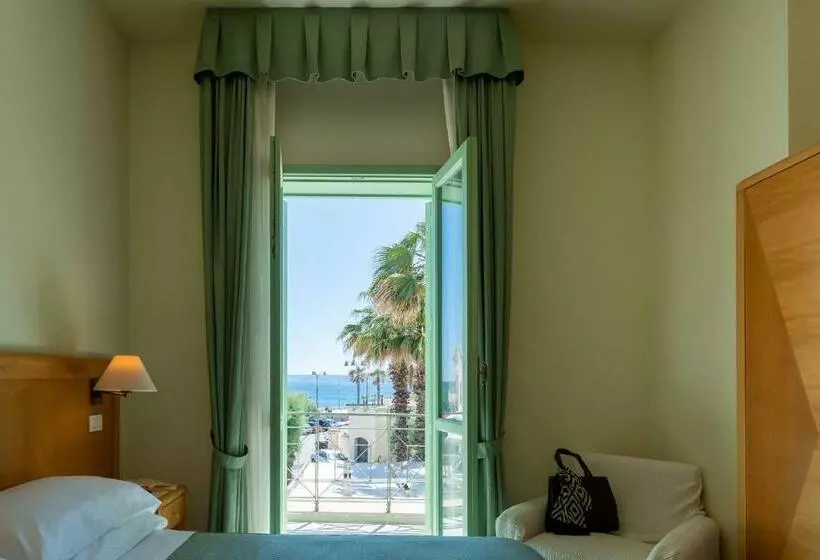 Camera Standard Vista Mare con Balcone, Euromare