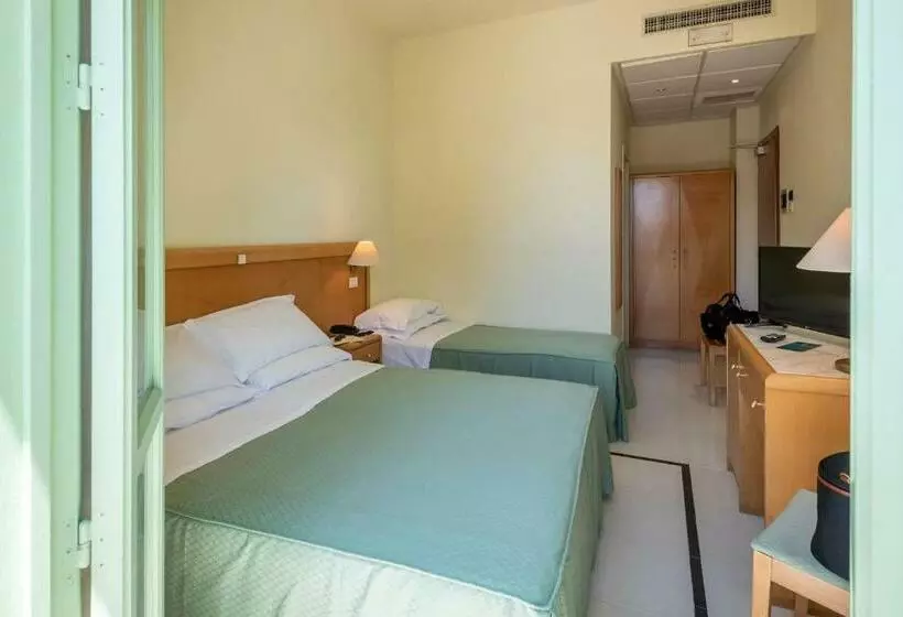 Camera Tripla Standard Vista Mare, Euromare