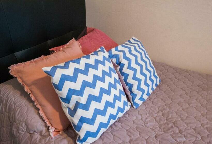 スタンダードルーム, Europe Blv