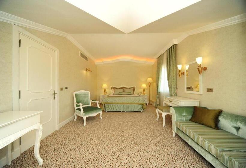Семейный Номер, Grand Göcek