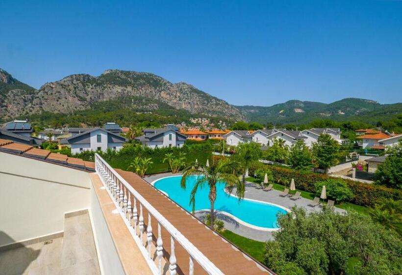 Семейный Номер, Grand Göcek