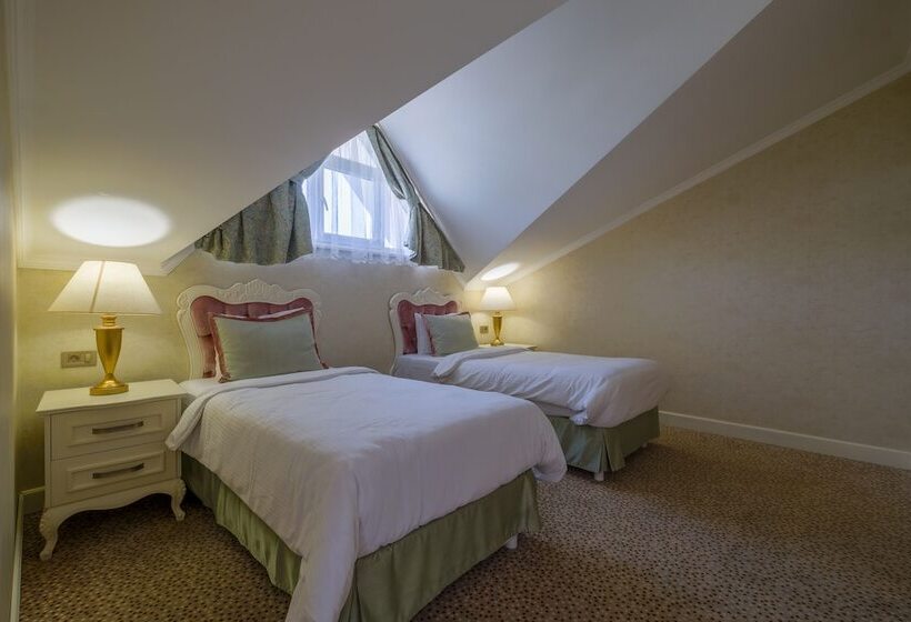 Семейный Номер, Grand Göcek