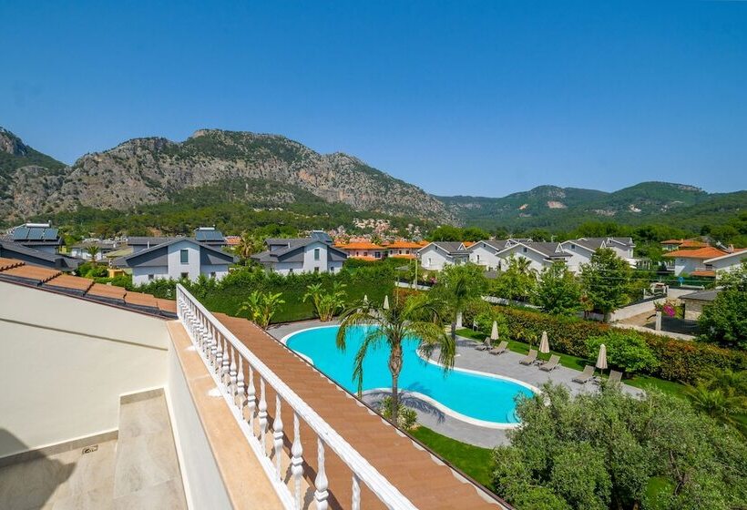 Семейный Номер, Grand Göcek