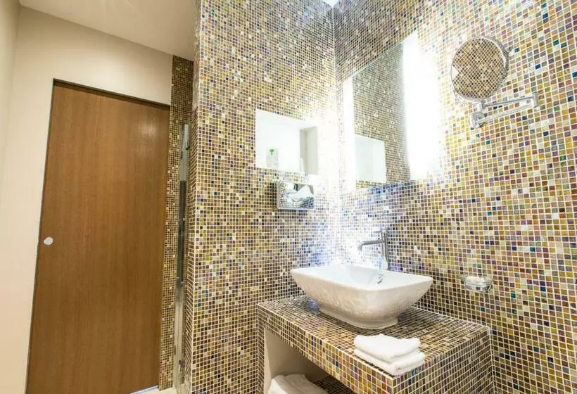 コンフォートルーム, Hôtel Spa Marotte