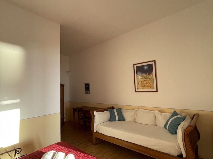 三人经典房间, La Locanda Del Postino