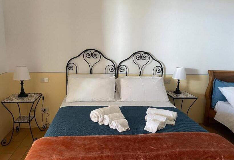 四人豪华间, La Locanda Del Postino