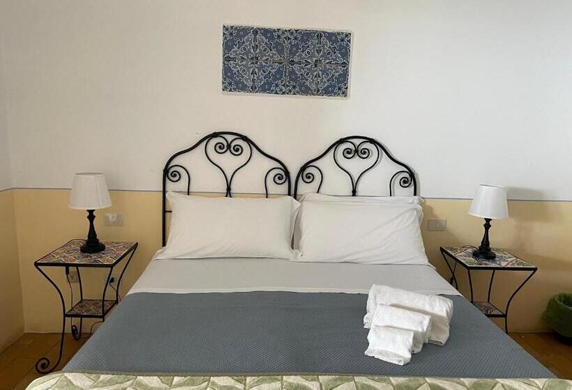 اتاق استاندارد, La Locanda Del Postino