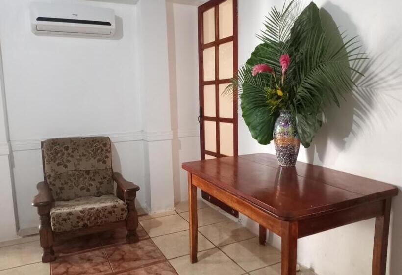 חדר סטנדרט נוף לבריכה, The Lotus Garden