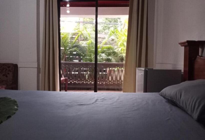 חדר סטנדרט נוף לבריכה, The Lotus Garden