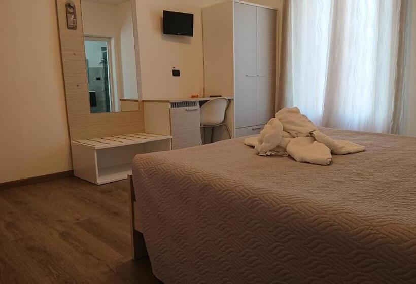 带大床的标准间, Ogliastra